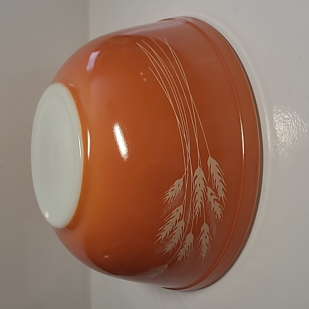 (#2)Vintage Pyrex Autumn wheat orange bowl 403-2.5qt